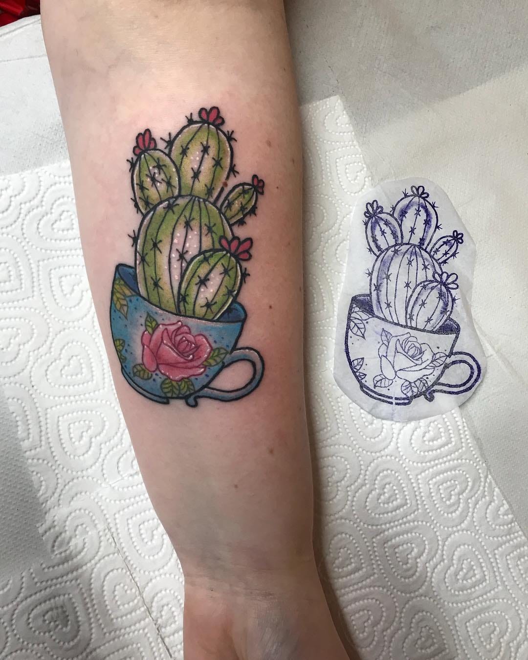 Resiliência e Proteção
4. Inspirações de Tatuagem de Cacto: Encontre o Design Perfeito
5. Tatuagem de Cacto Regional: Orgulho e Identidade Nordestina