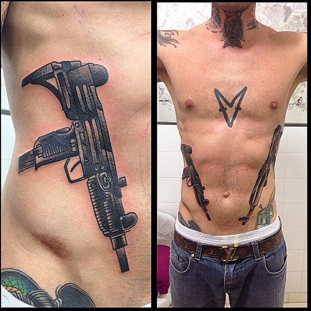 tatuagem de dinheiro e sucesso
