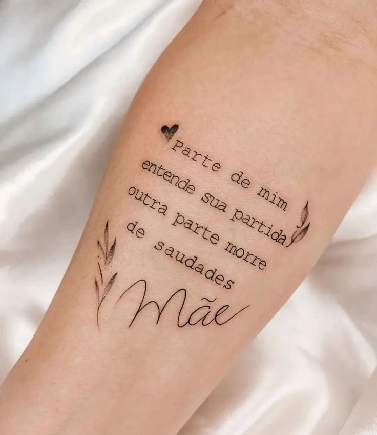 ideias de tatuagem mãe e filho fineline