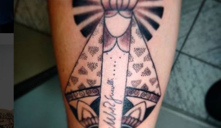 tatuagem nossa senhora costas