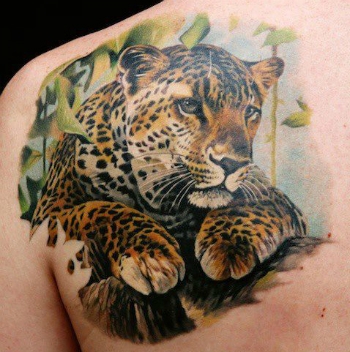 Tatuagem de Onça Feminina vs. Masculina: Tendências e Inspirações