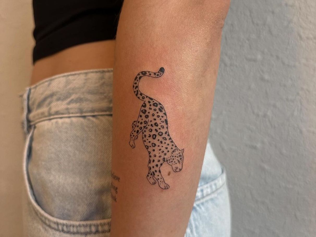 Onde Fazer sua Tatuagem de Onça: Ideias de Localização no Corpo