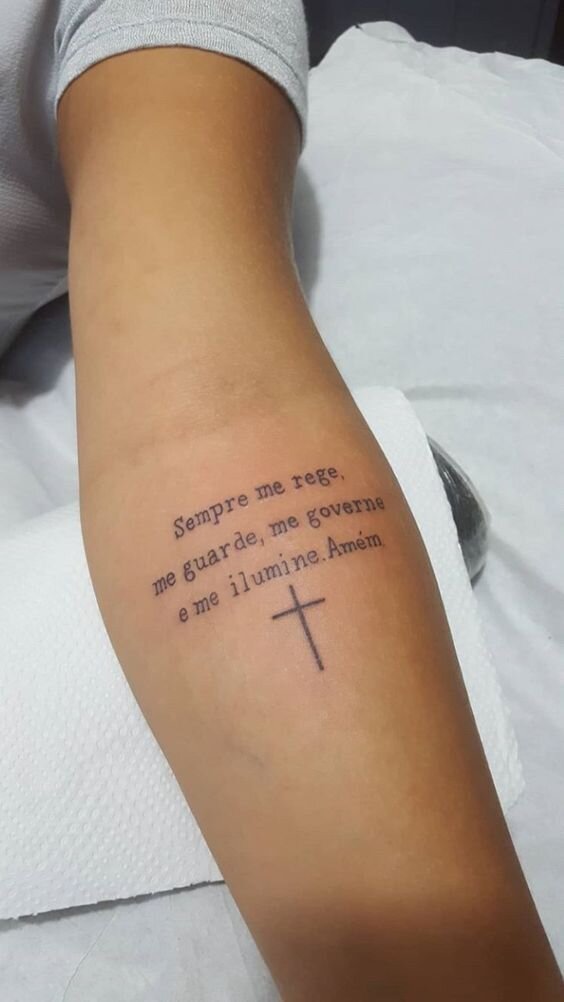 tatuagem de pomba branca feminina