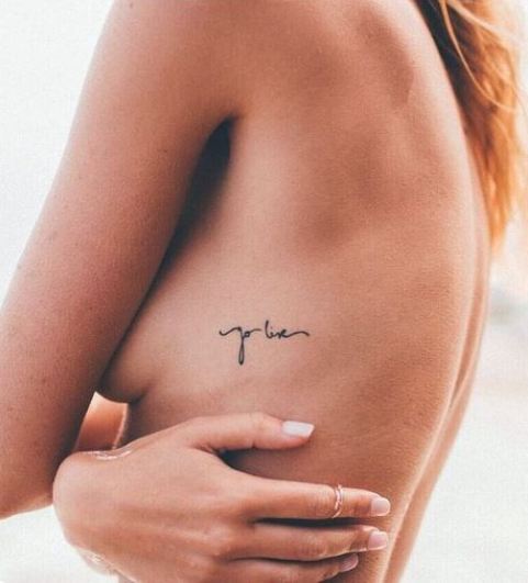 Frases inspiradoras para tatuar na costela feminina