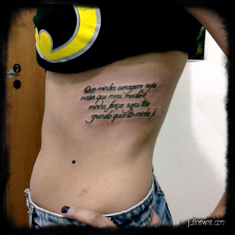 Tatuagem Feminina Na Costela