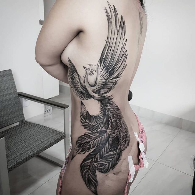 Tatuagem Feminina Na Costela