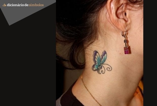 tatuagem feminina no pescoco