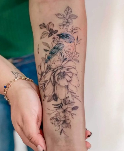 tatuagem fineline ou ornamental qual escolher