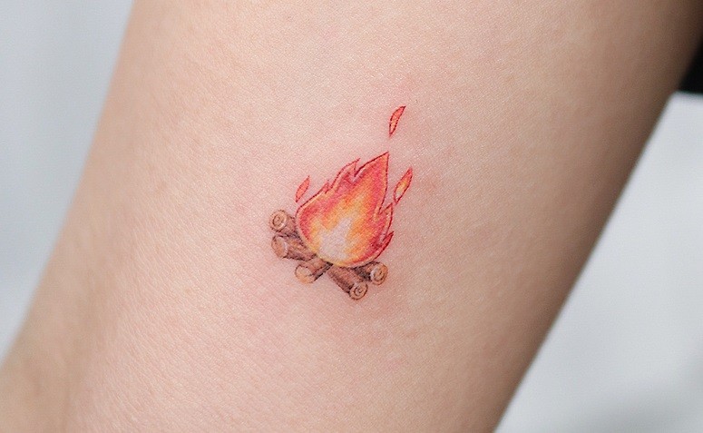 Tatuagem de Fogo: Guia Completo de Estilos e Designs