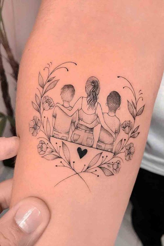 tatuagem filhos fineline