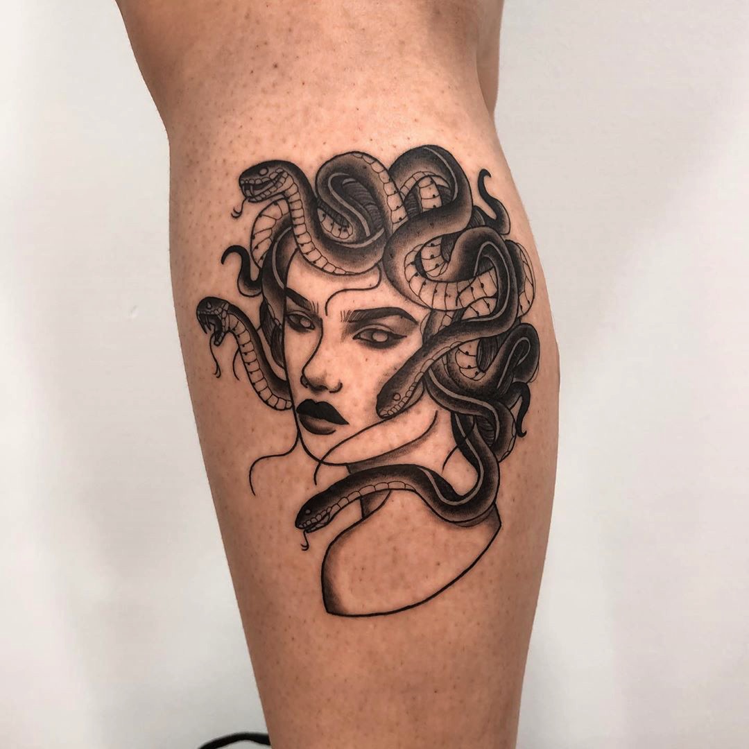 o que significa tatuagem de medusa em homem