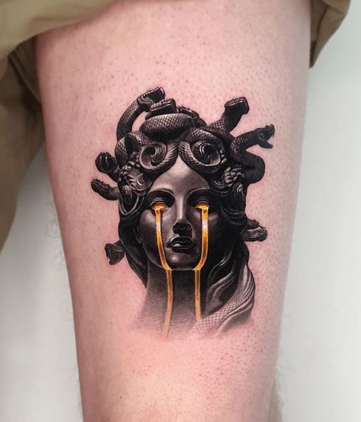 o que significa tatuagem de medusa em homem