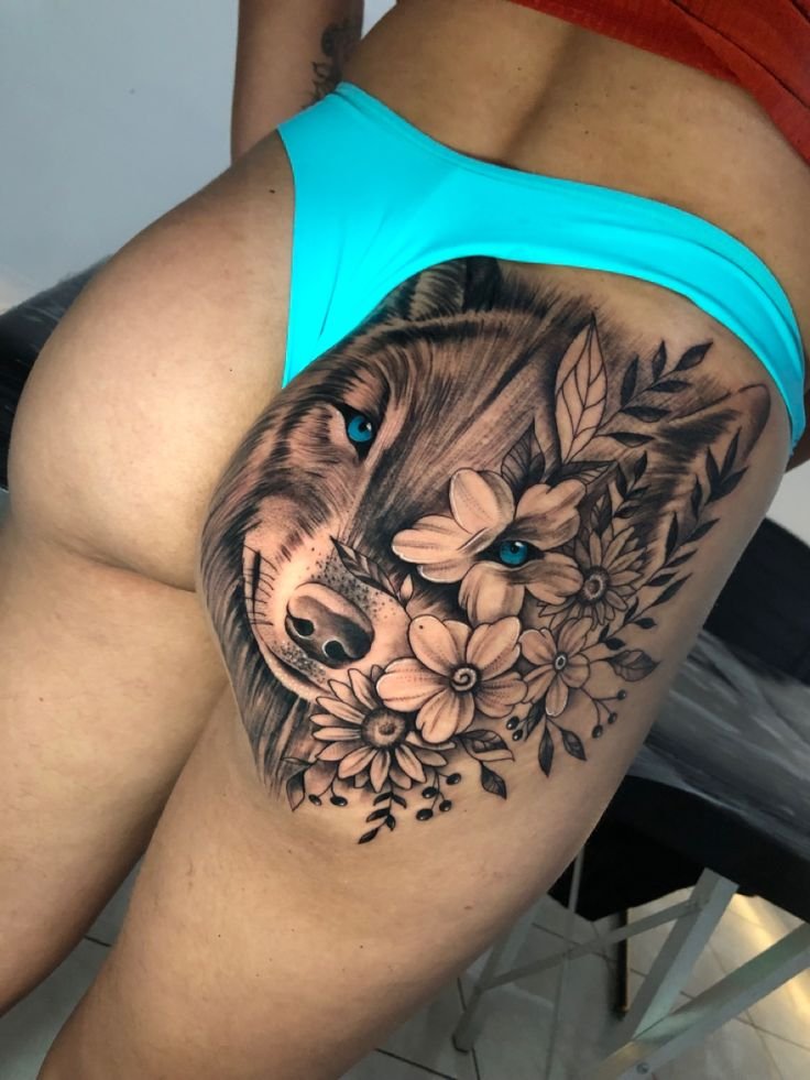 tatuagem na bunda grande