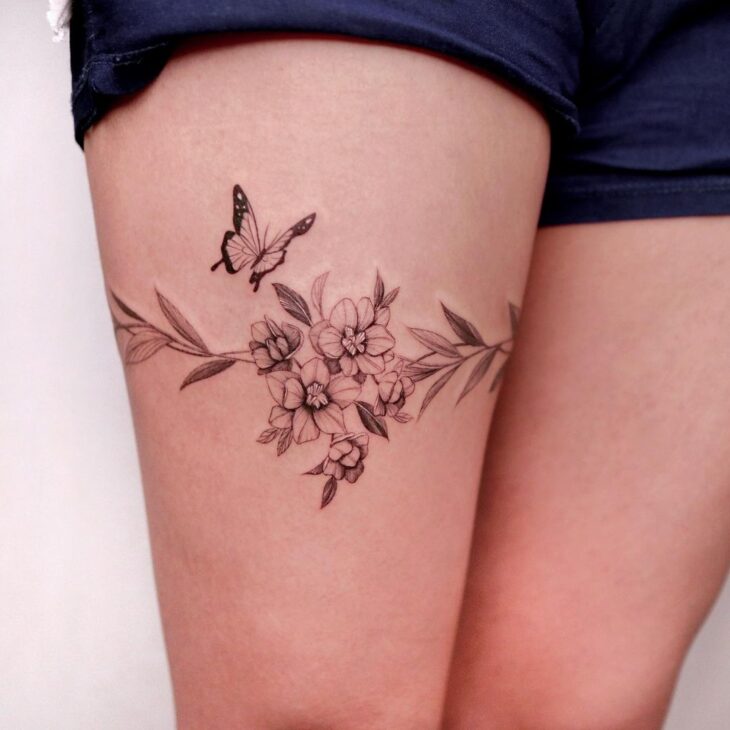 ideias tatuagem coxa feminina