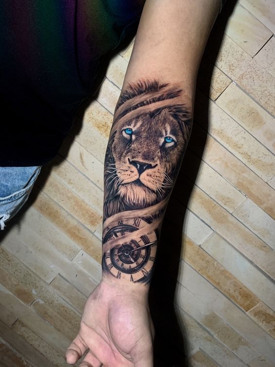 tatuagem braço com âncora