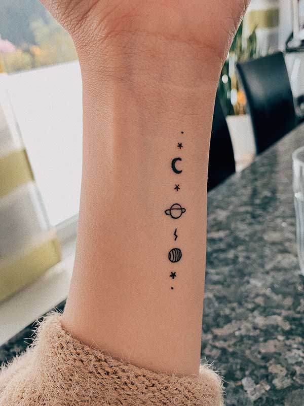 Tatuagens Minimalistas: Ideias e Significados para o Braço