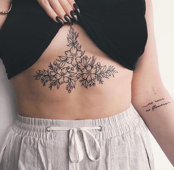 dor tatuagem underboob