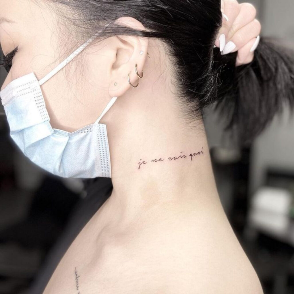 melhores frases curtas para tatuagem no pescoço feminino