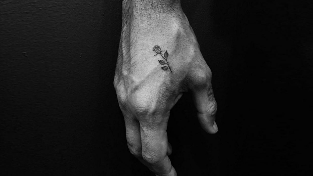 Fineline no Pulso: O Guia Completo das Tatuagens Masculinas Minimalistas