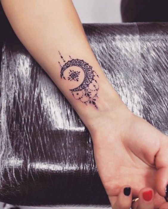 erros comuns ao fazer tatuagem no punho e como evitá-los