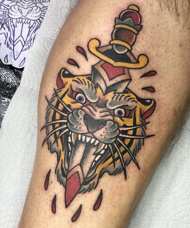 quanto custa uma tatuagem old school feminina