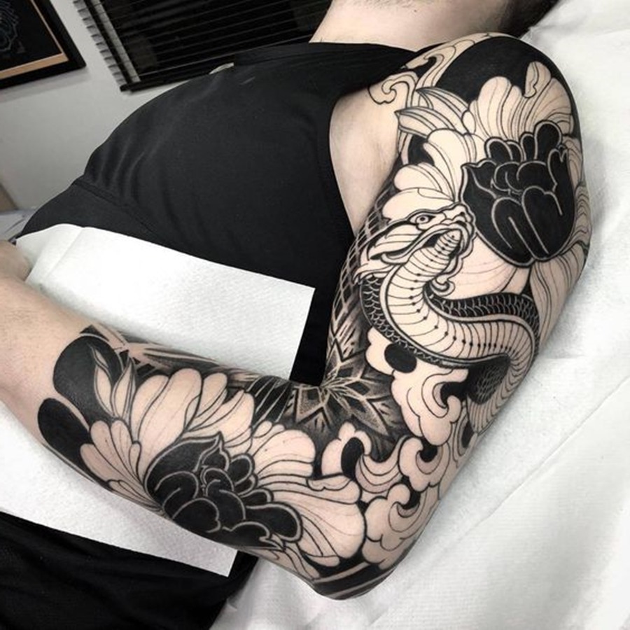tatuagem masculina antebraço discreta