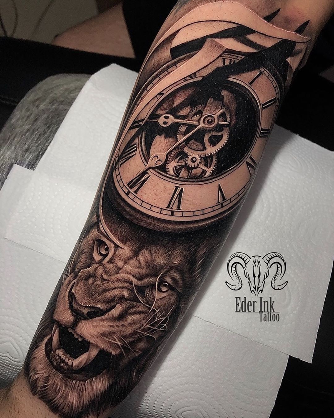 tatuagem masculina antebraço com significado