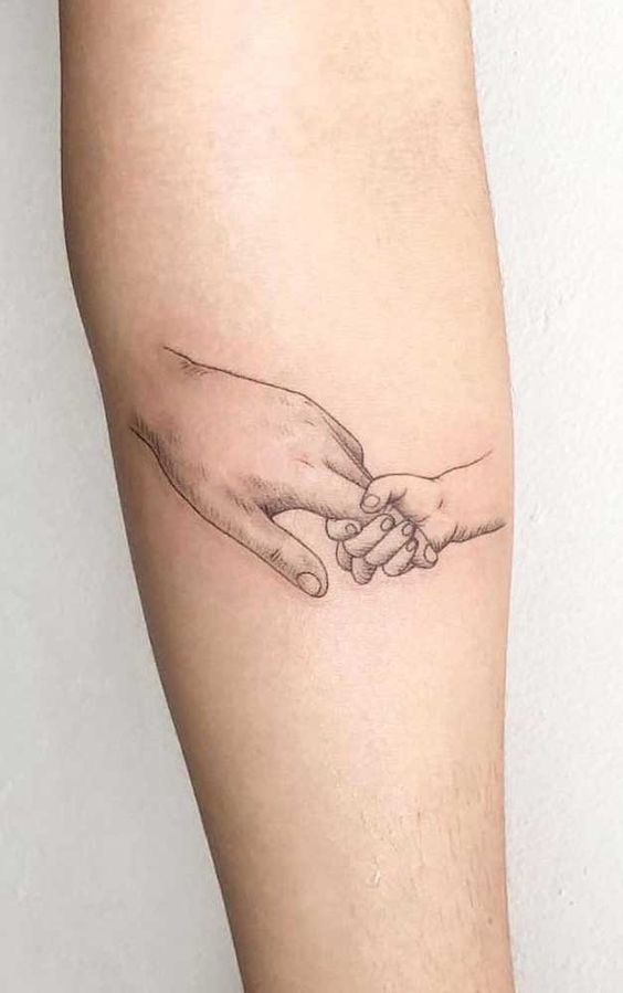 quanto custa uma tatuagem de assinatura de pai