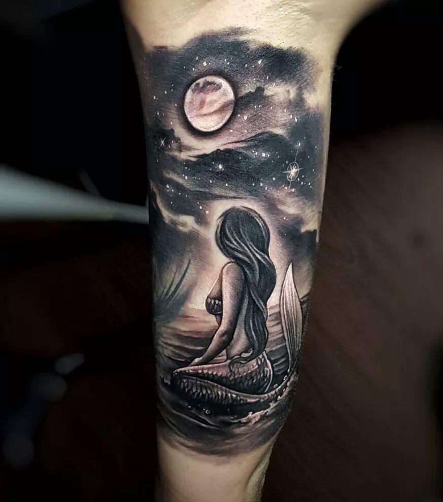 ideias de tatuagem de sereia para mulheres