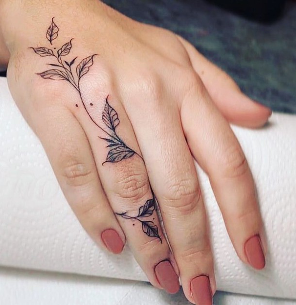 Fine Line: A Delicadeza que Transforma Tatuagens em Arte Sexy