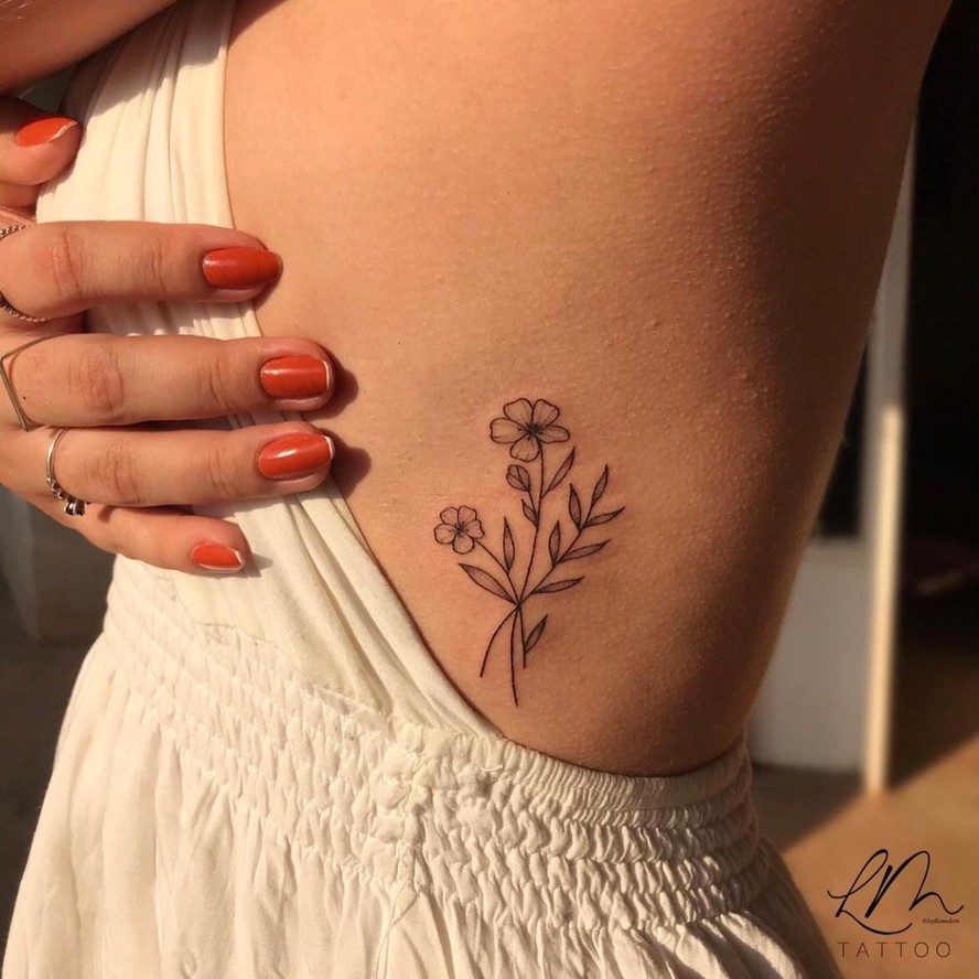 tatuagem fineline feminina