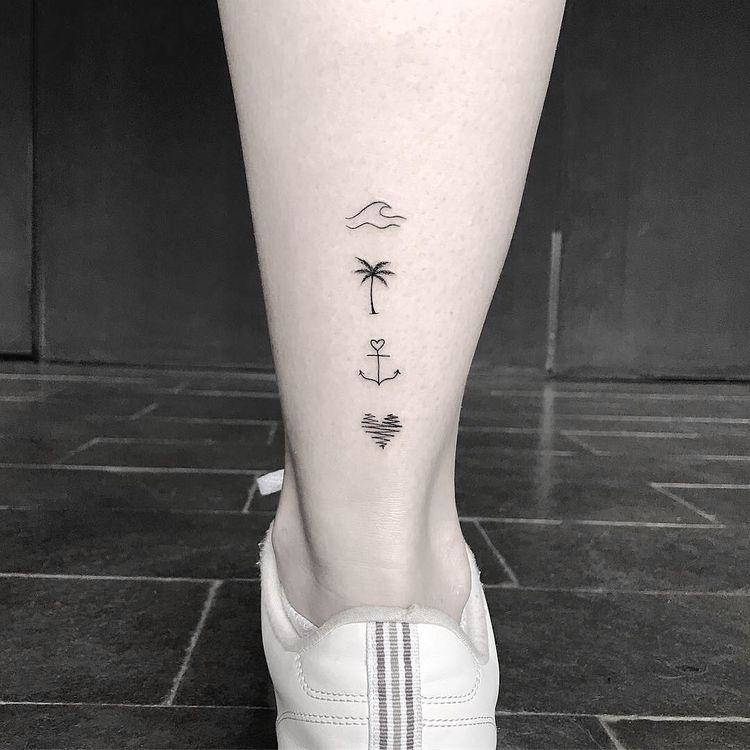 tatuagem delicada no pulso