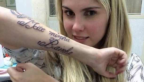 Tatuagens Minimalistas para Mães: Elegância e Discrição