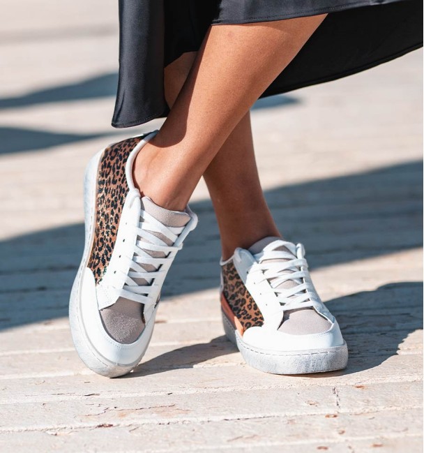 Modelos de tênis com a letra S no nome (Adidas Superstar, Adidas Superstar II, Skechers S-Lights)