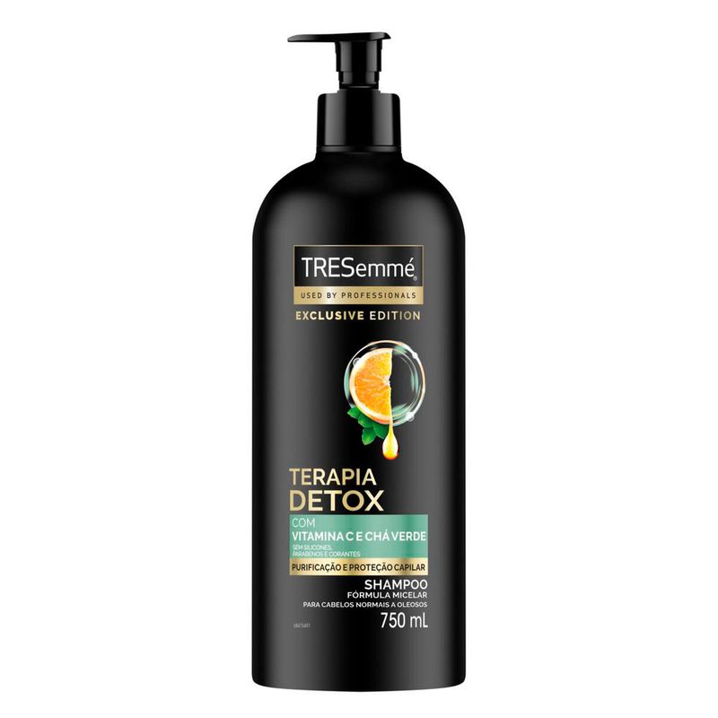 Como Remover o Acúmulo de Produtos Capilares sem Danificar os Fios