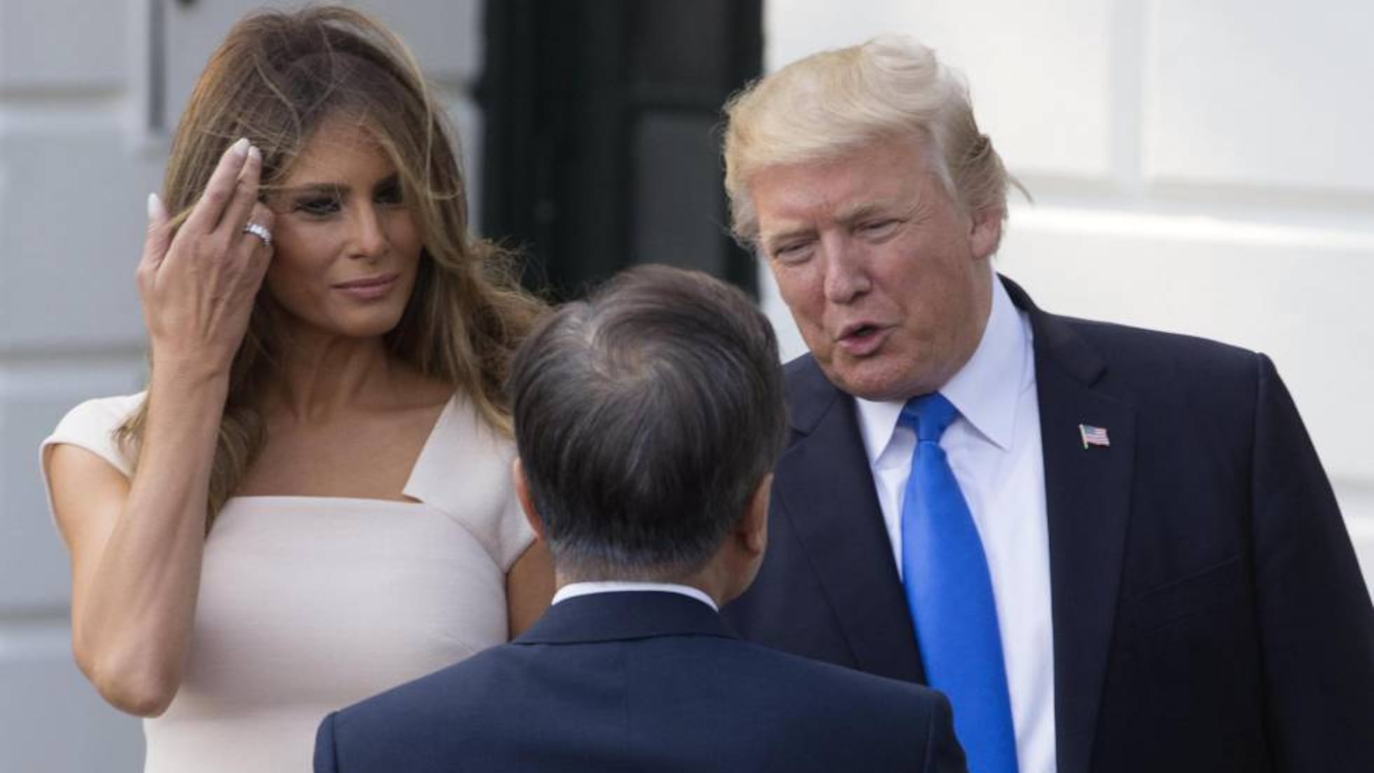 pesquisa de aprovação de Trump com mulheres em 2026