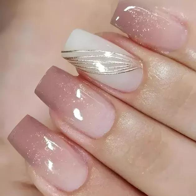 francesinha com glitter holográfico