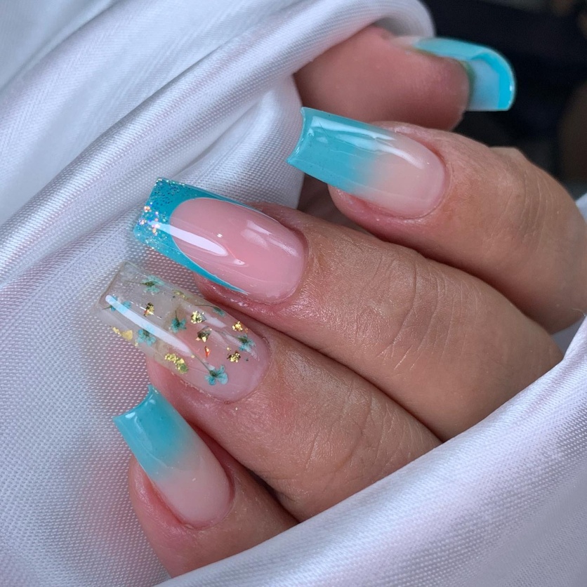 riscos da unha de fibra de vidro azul