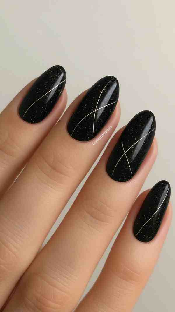 Unhas de gel pretas francesinha