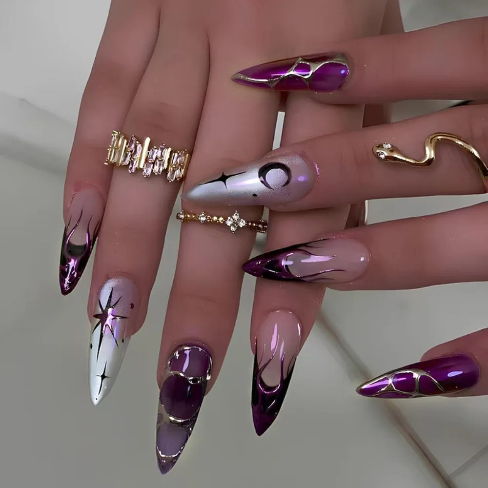 inspiração unha de gel stiletto decorada