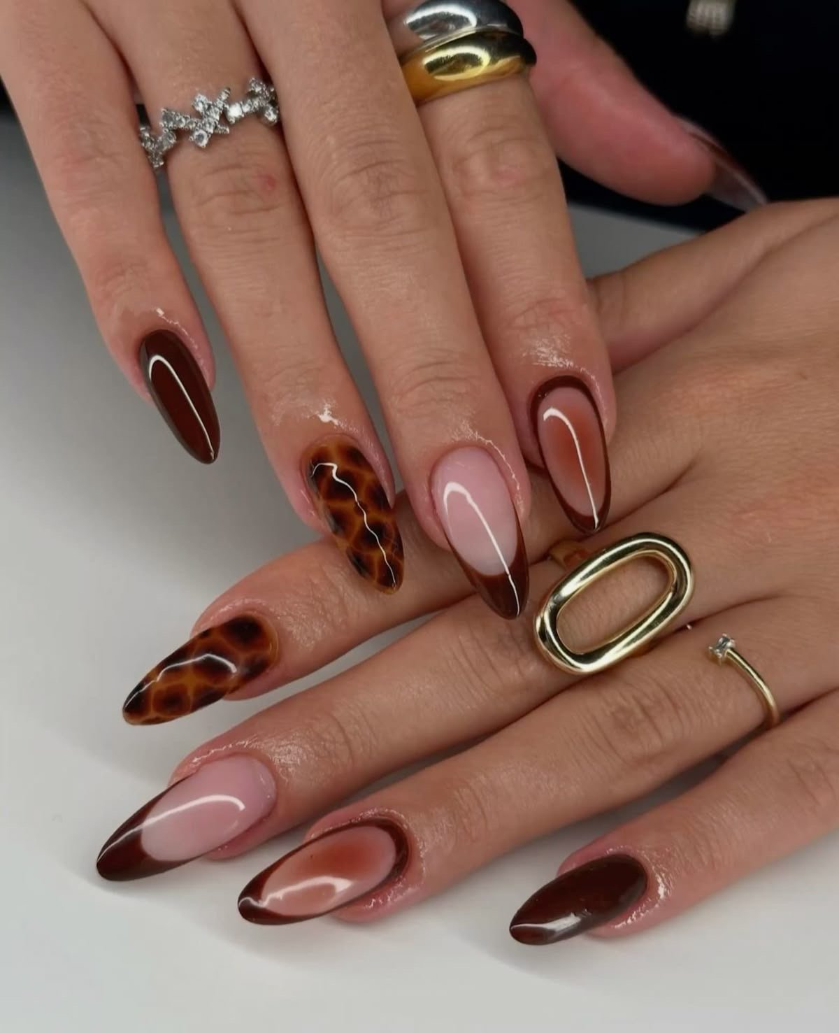unhas decoradas minimalistas