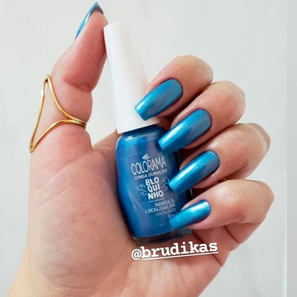 unha decorada azul degradê