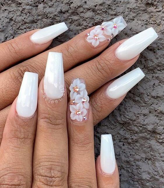 Unhas para Ocasiões Específicas: Branco para Casamento e Réveillon