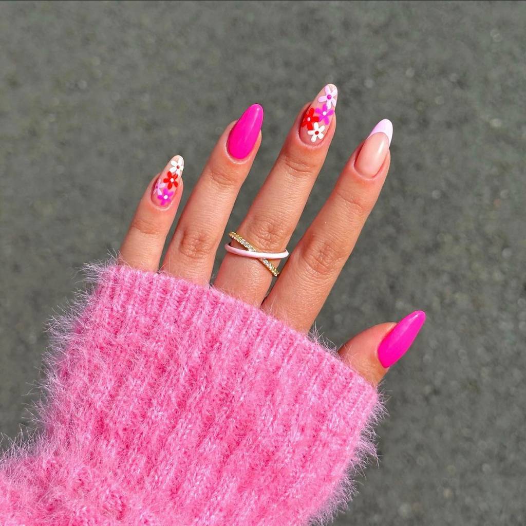 quanto custa fazer unhas decoradas rosa