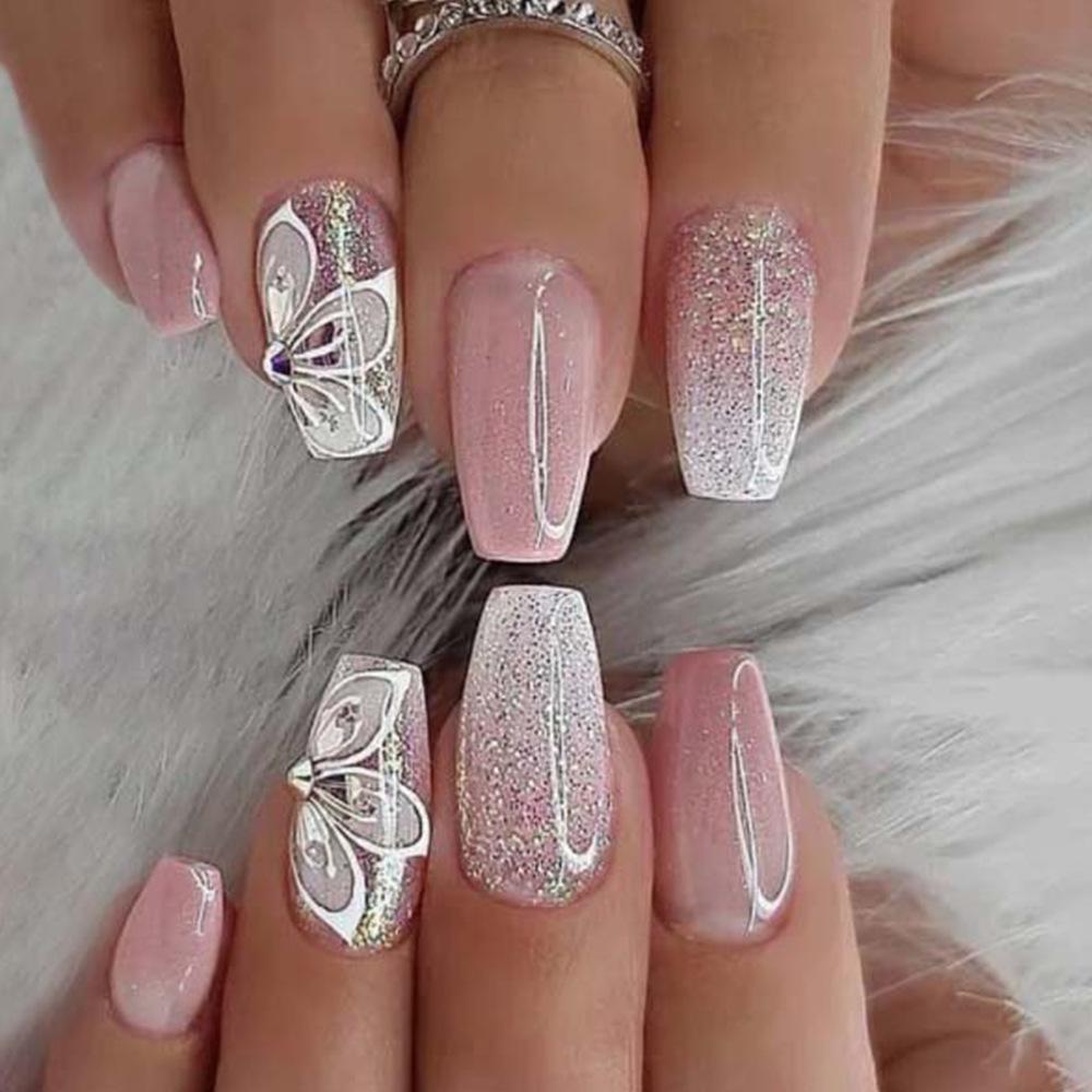 Inspirações de Unhas Rosa com Glitter: Do Clássico ao Moderno