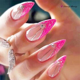 Inspirações de Unhas Rosa com Glitter: Do Clássico ao Moderno