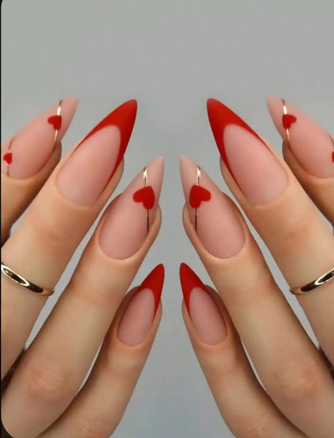 unha stiletto curta