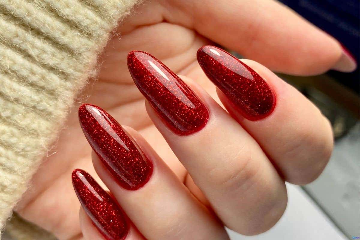 5 ideias de títulos:
1. Unhas Amendoadas Vermelhas: O Guia Completo para a Tendência de 2026
2. Descubra os Tons de Vermelho Perfeitos para Suas Unhas Amendoadas
3. Nail Art em Unhas Amendoadas Vermelhas: Inspirações que Vão Te Conquistar
4. Por Que as Unhas Amendoadas Vermelhas São a Escolha Ideal para Você?
5. Do Clássico ao Moderno: Variações Incríveis de Unhas Amendoadas Vermelhas