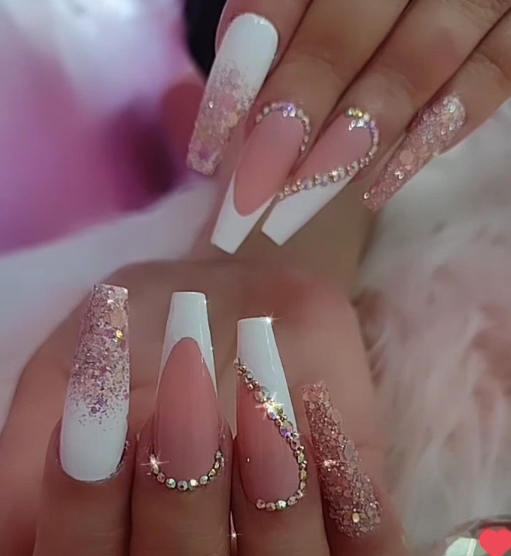 unhas bailarina encapsuladas com flores secas tutorial