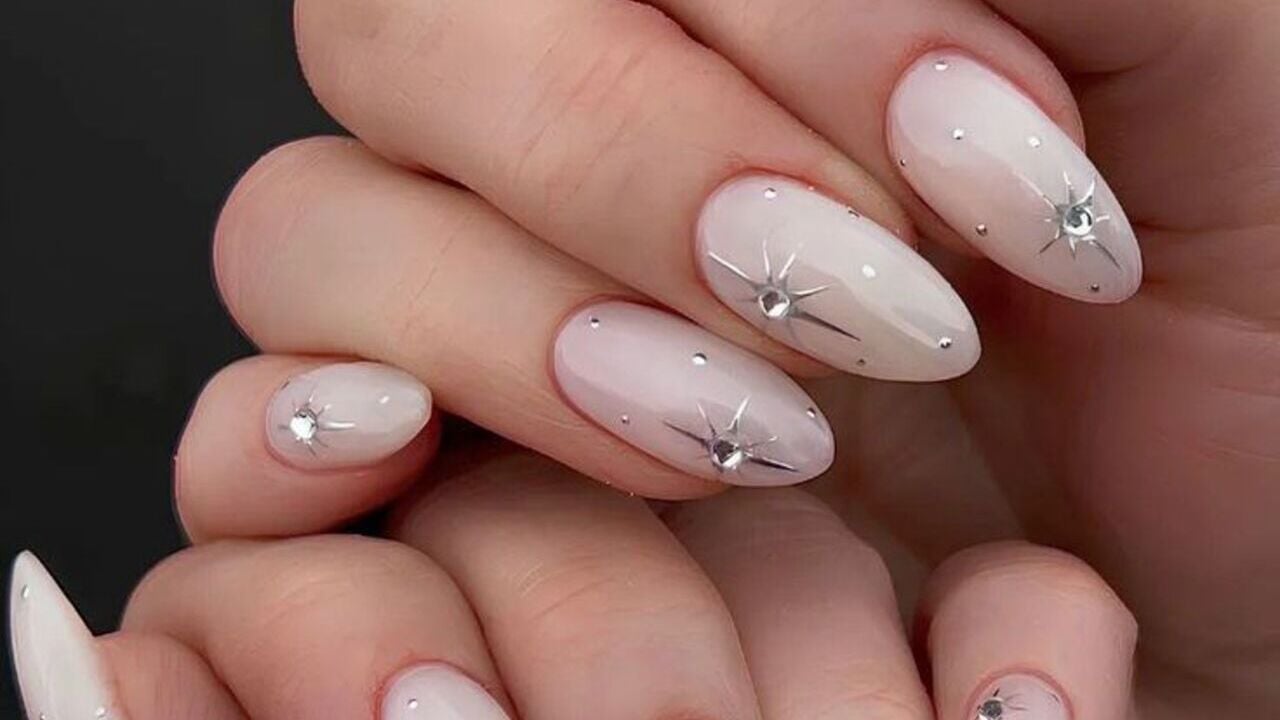 tendências unhas claras
